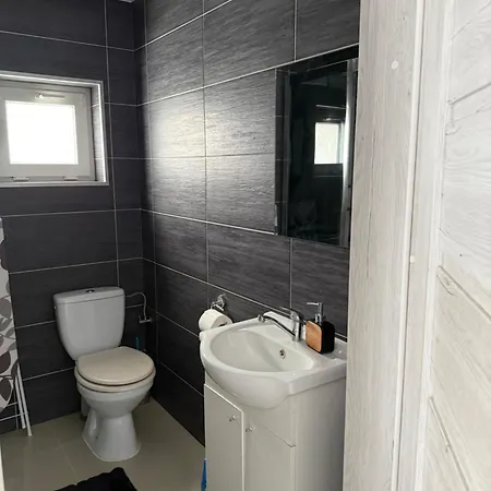 Dom Nad Jeziorem Holiday home Lubkowo
