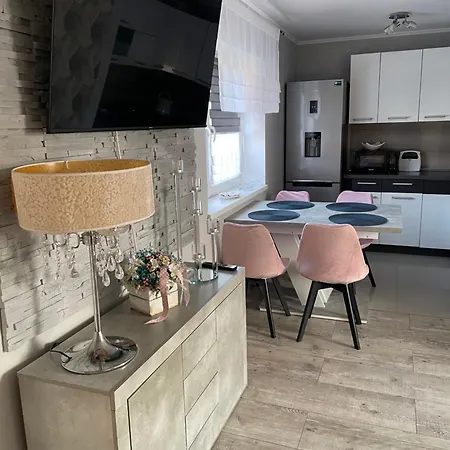 Dom Nad Jeziorem Holiday home Lubkowo